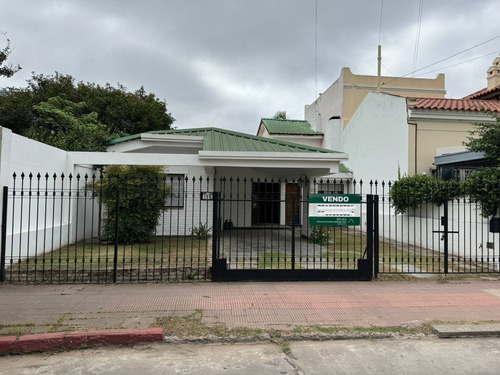Casa En Barrio Rogelio Martinez