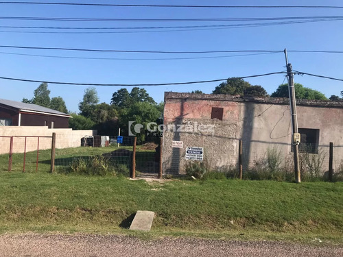 Casa Con Terreno Lindero. Derechos Posesorios De Más De 30 Años.