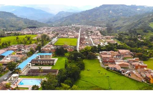 Lote En Venta En Jardín. Cod V50913