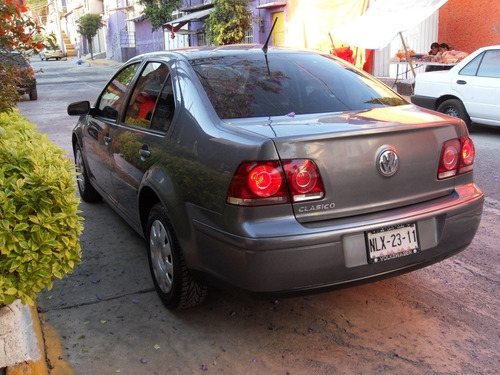 Imagen 12 de 15 de Volkswagen Jetta Clásico 2014 2.0 Cl Team Mt