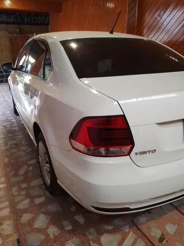 Volkswagen Vento 1.6 Starline Mt