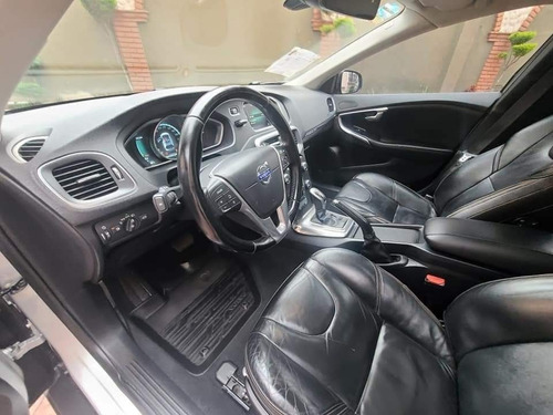 Imagen 10 de 15 de Volvo V40