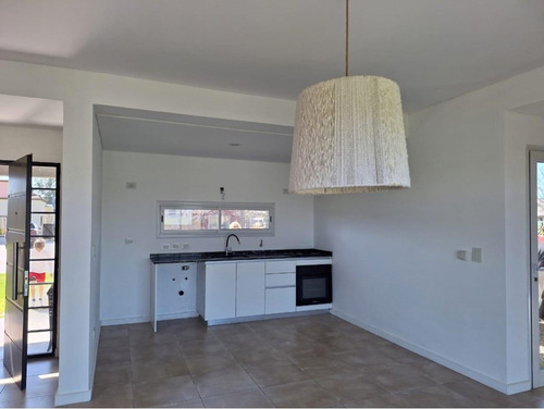 Casa En Alquiler | 3 Dorm | Area 1 | Barrio San Sebastian | Escobar