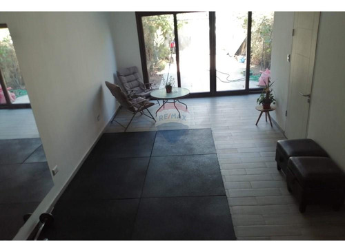 Casa Renovada En Santiago: ¡tu Hogar Ideal Espera!