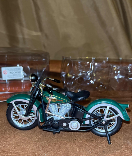 Moto Harley Davidson El Knacklehead 1936 1/18 Maisto En Caja