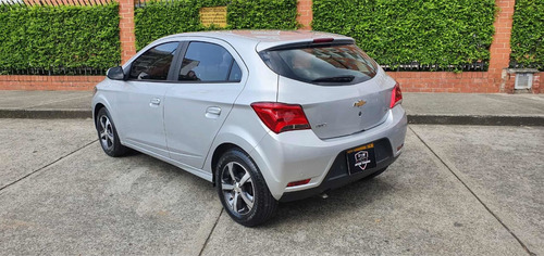 Chevrolet Onix 2018 1.4 Ltz Aut