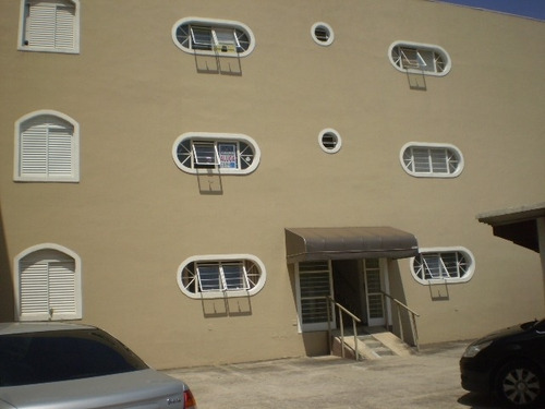 Imagem 4 de 10 de Locação - Box Jardim Piratininga - Edif. Saint / Sorocaba/sp - 325