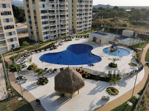 Imagen 10 de 16 de Alquiler Apartamento Vacacional En Ricaurte - Girardot Por Días, Completamente Dotado, Con Vista A Las Piscinas, Tv Satelital, Wifi Y Parqueadero Privado.