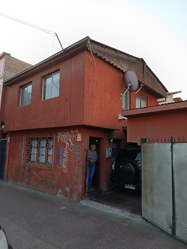 Propiedad Comercial En Avda. San Pablo Metro Línea 1 Y 5