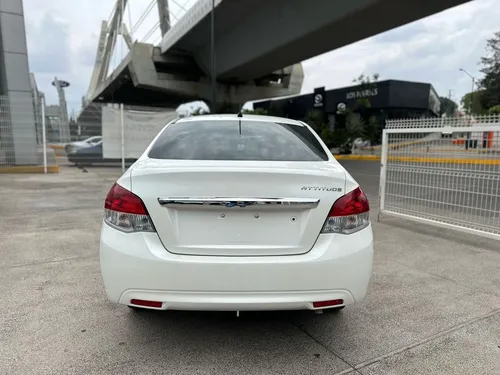Dodge Attitude 1.2 Se At