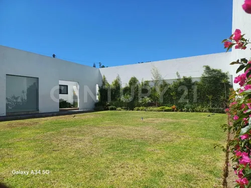 Venta De Casa Nueva, Con Alberca, Amplio Jardín Y 4 Recámaras, Atlixco, Puebla