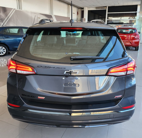 Imagen 8 de 15 de Chevrolet Equinox Rs
