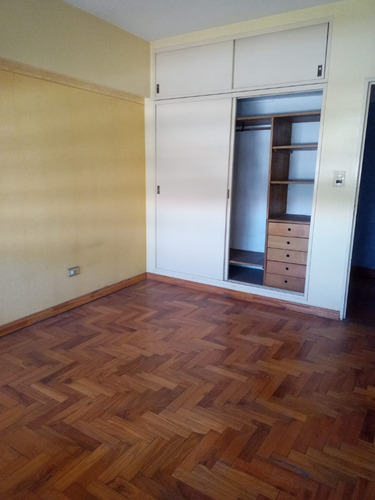 Venta San Martin Centro Departamento 3 Amb Con Cochera