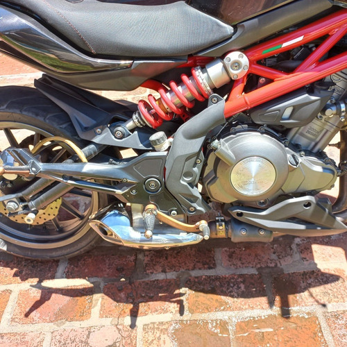 Imagen 7 de 11 de Benelli Tnt 300