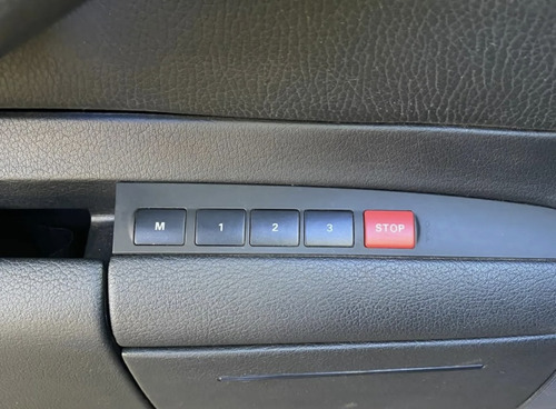 El Audi A6 Allroad 2005 Con Motor V8 Es Un Vehículo Todoterr