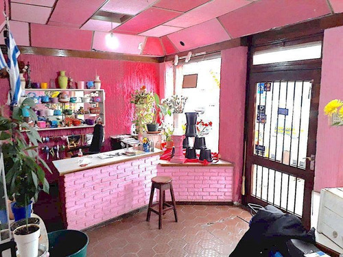 Venta De Local En Barrio Reus. Oportunidad