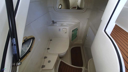 Lancha Coral 28