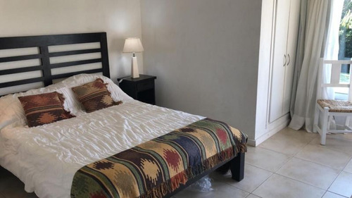 Casa En Venta De 4 Dormitorios En Punta Piedras (ref: Bpv-8589)