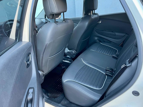 Imagen 12 de 13 de Renault Captur 2017 2.0 Intens