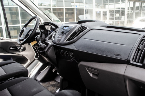 Ford Transit 2.2 Furgon Mediano 350m