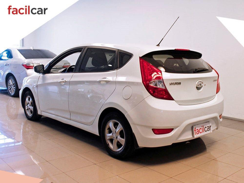 Imagen 9 de 21 de Hyundai Accent 125 1.4 2012 Excelente!!