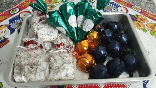 Imagem 3 de 4 de Bolos, Trufas, Mini Trufas Por Encomenda