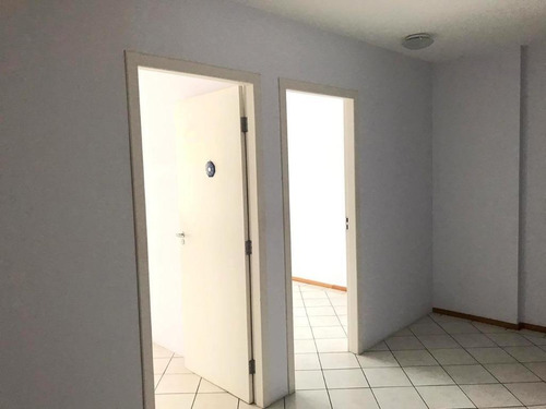 Imagem 8 de 12 de Sala Com Vista Livre E 1 Vaga De Garagem! - Sa0756