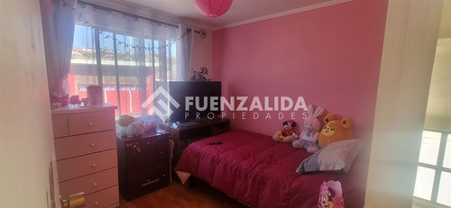 Casa En Venta De 4 Dorm. En Quilpué