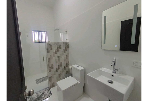 Casa En Alquiler En La Urbanización Trigaleña Mc-8231007