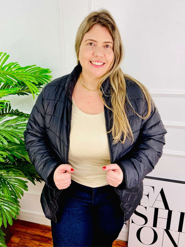 Imagem 2 de 6 de Jaqueta Fem Forrada Puffer Toca Removível Plus Size