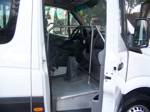 Imagen 8 de 12 de Mercedes-benz Sprinter Van 22 Pasajeros
