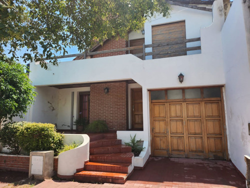 Casa En Venta En Los Toldos