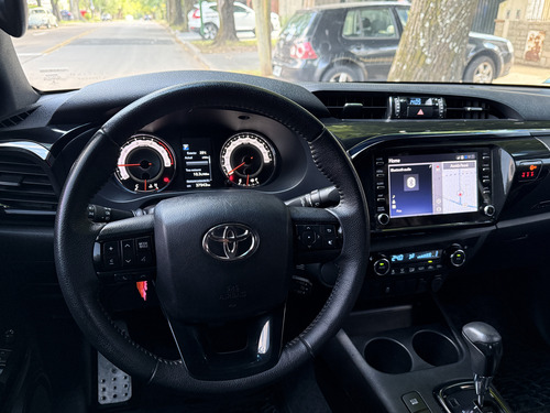 Toyota Hilux Pick-up 2.8 Cd Srx 177cv 4x2 At