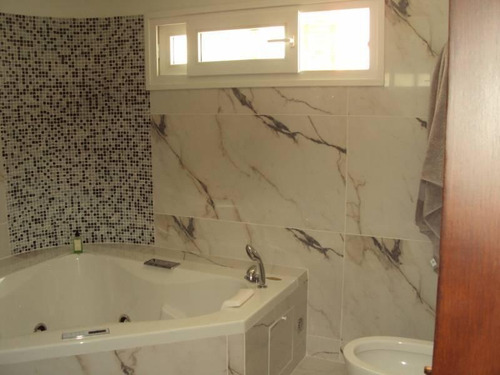 Imagen 21 de 29 de Libertador Bulens: Cochera Alto Balcon Excelente Vista. 2 Dormitorios Suite Reciclado Impecabble
