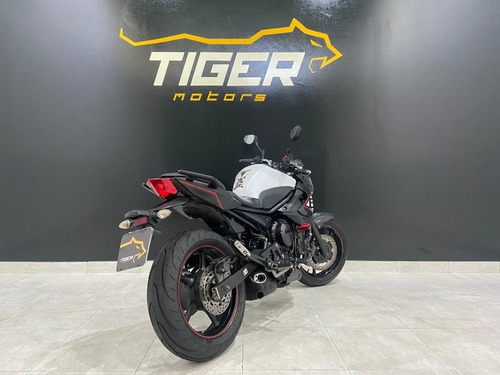 Imagem 8 de 14 de Yamaha Xj6n Xj 6 Xj6 2016 - 33.800km