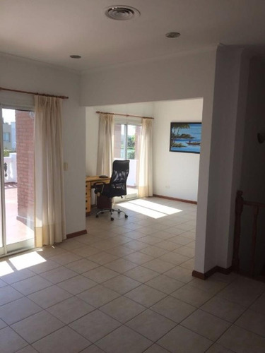 Casa En Santa Catalina