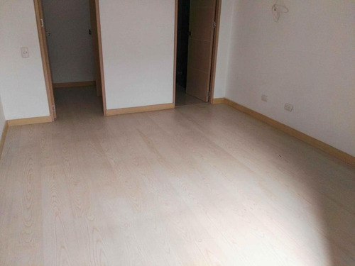 Imagen 7 de 22 de Venta De Apartamento Remodelado En Transversal Intermedia Envigado