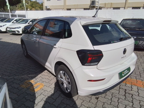 Volkswagen Polo 1.0 MPI MANUAL