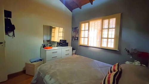 Casa 5 Ambientes Pileta Lavadero Cochera Y Quincho