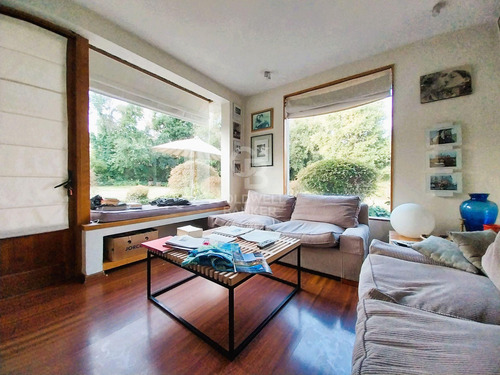 Casa 6 Dormitorios, Con Gran Terreno Y Buena Conectividad