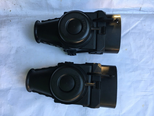 Imagem 3 de 10 de Bocal Valvula Filtro Ar Fusca Passat Gol Caixa Metal Origina