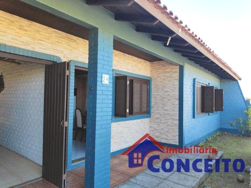 Imagem 1 de 23 de C322 - Linda Residência Localizada Em Ótima Região