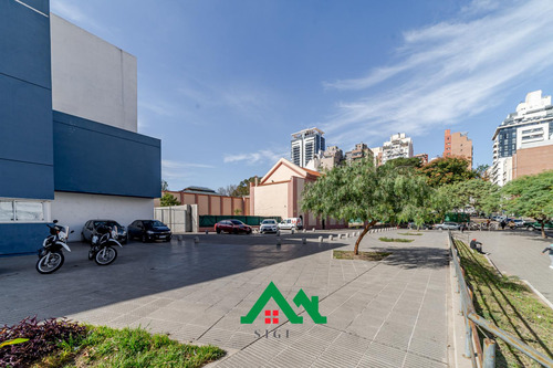 Imagen 3 de 28 de Departamento Piso Entero, De 3 Dormitorios Y Balcón En Venta En Nueva Córdoba.