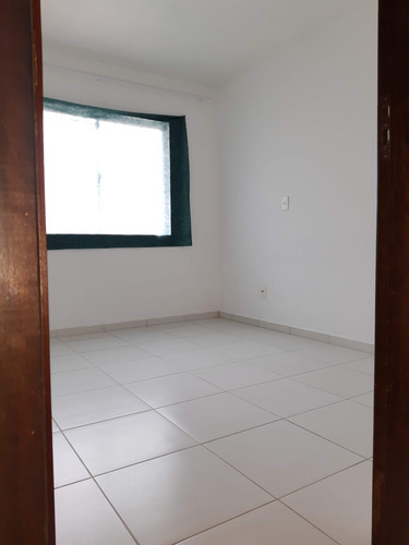 Casa De 3 Quartos Mais Subsolo
