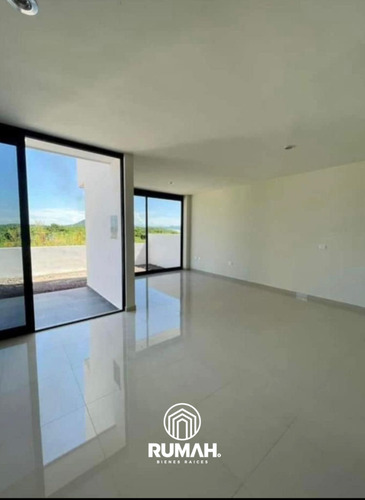 Casa En Venta En Fraccionamiento La Pedrera En Mazatlán