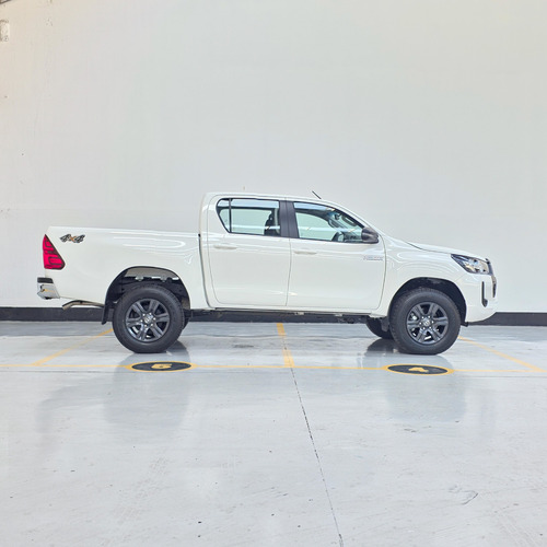 Toyota Hilux Pick-Up 2.8 Cd Sr 204Cv 4X4 At