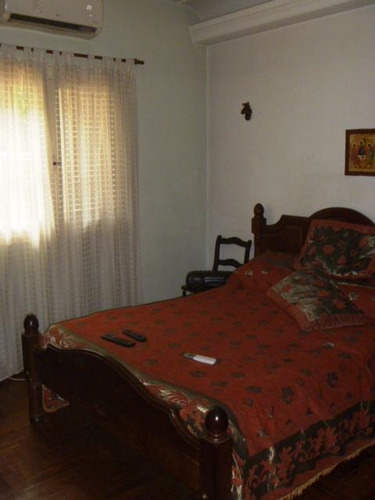 Imagen 9 de 11 de Casa Frente Doble Con Gran Parque- Lanús Este