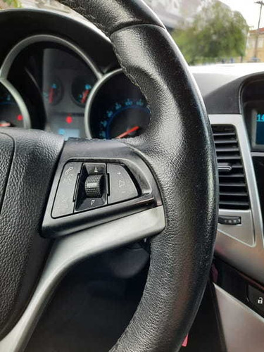 Imagem 11 de 15 de Cruze Lt Sedan Automático 1.8 2016
