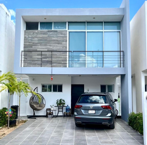 Excelente Casa En Altus 1 Condominio Cerrado De 50 Casas Con Alberca