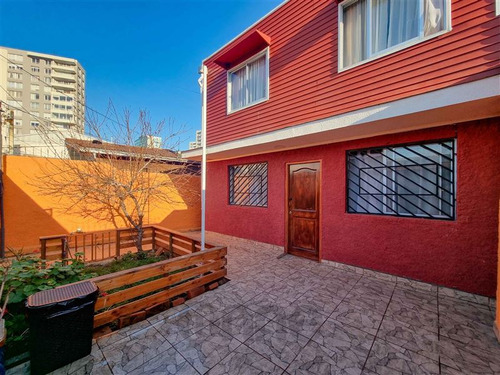 Se Vende Casa En Centro De Viña Del Mar A Pasos De Hospital